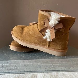 Koolaburra by UGG mini boot